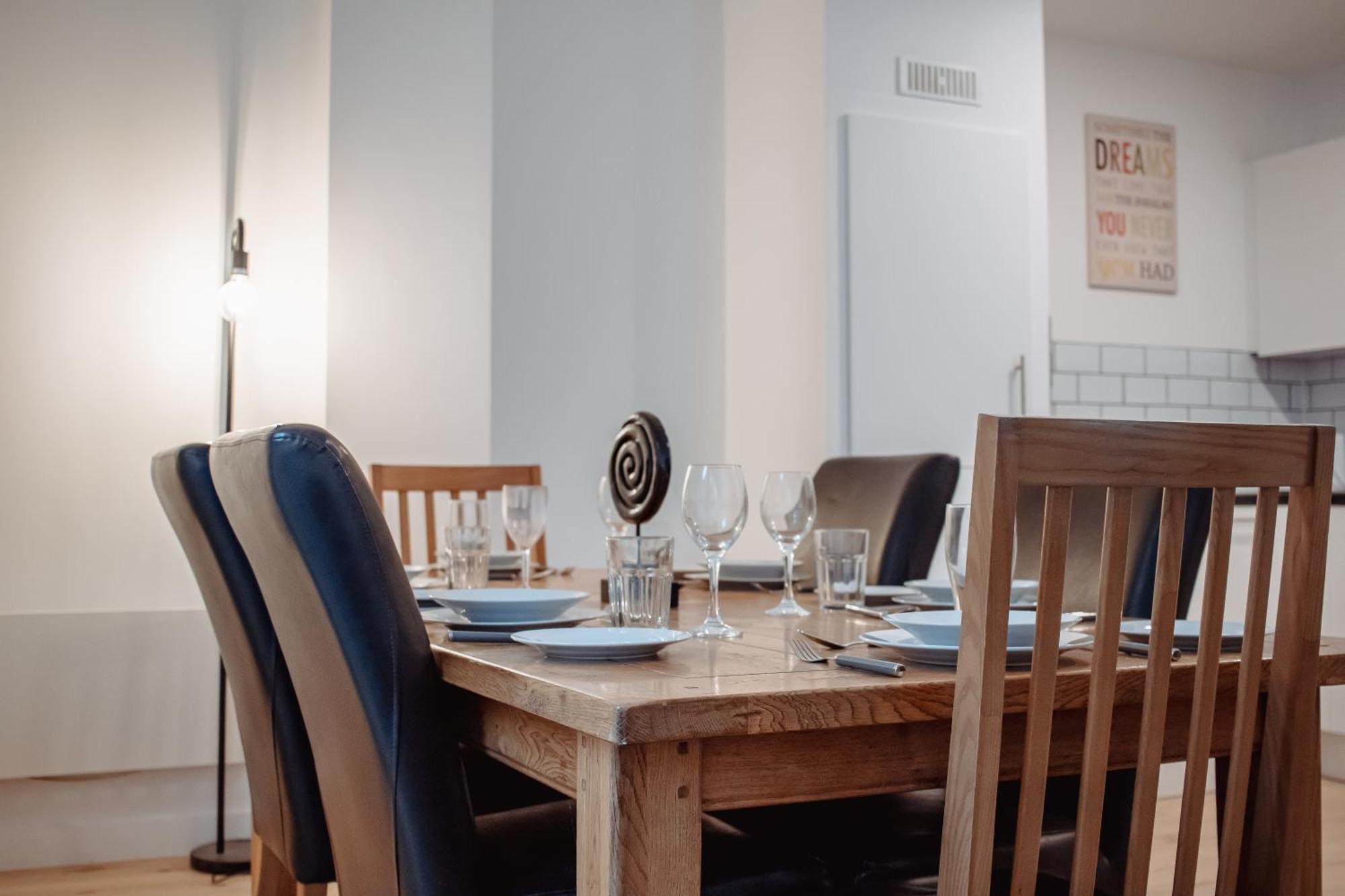 Central & Spacious, Sleeps 8, Perfect For Groups Leeds (West Yorkshire) Exterior foto