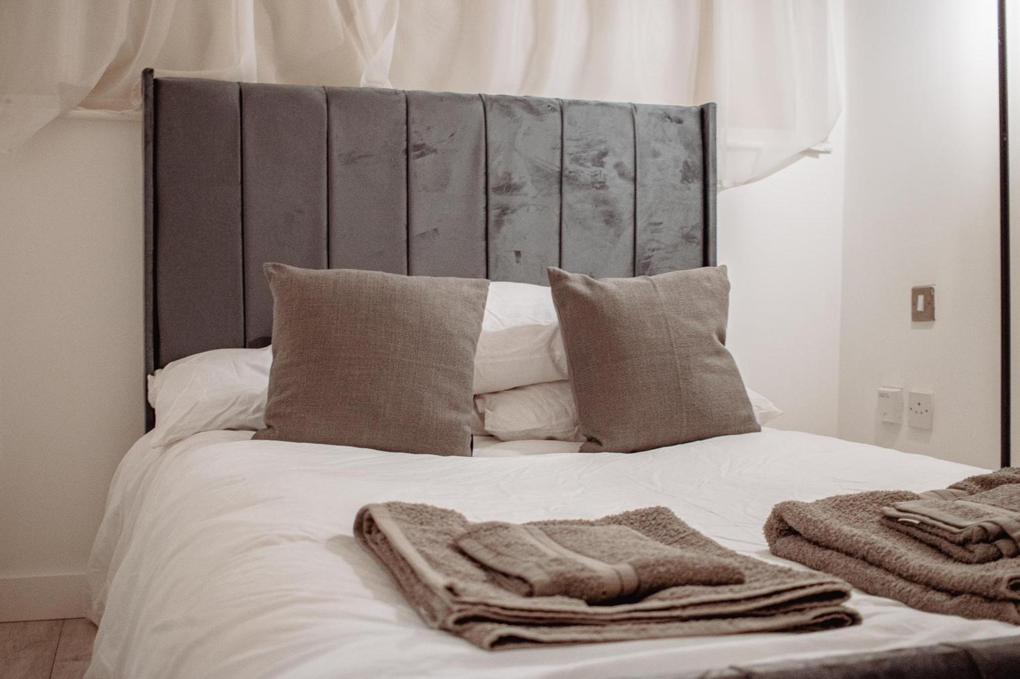 Central & Spacious, Sleeps 8, Perfect For Groups Leeds (West Yorkshire) Exterior foto
