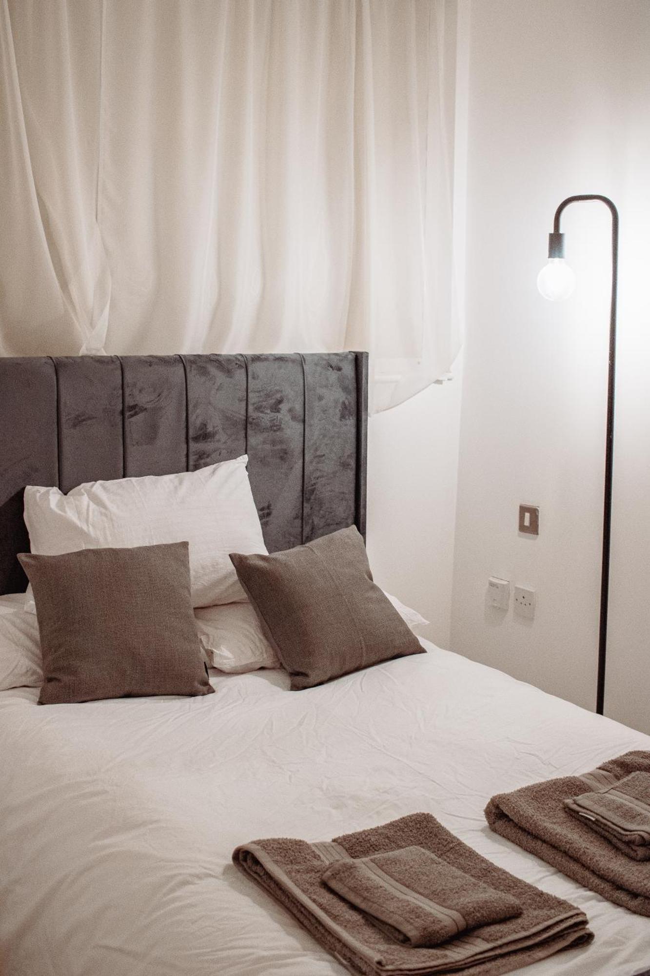 Central & Spacious, Sleeps 8, Perfect For Groups Leeds (West Yorkshire) Exterior foto