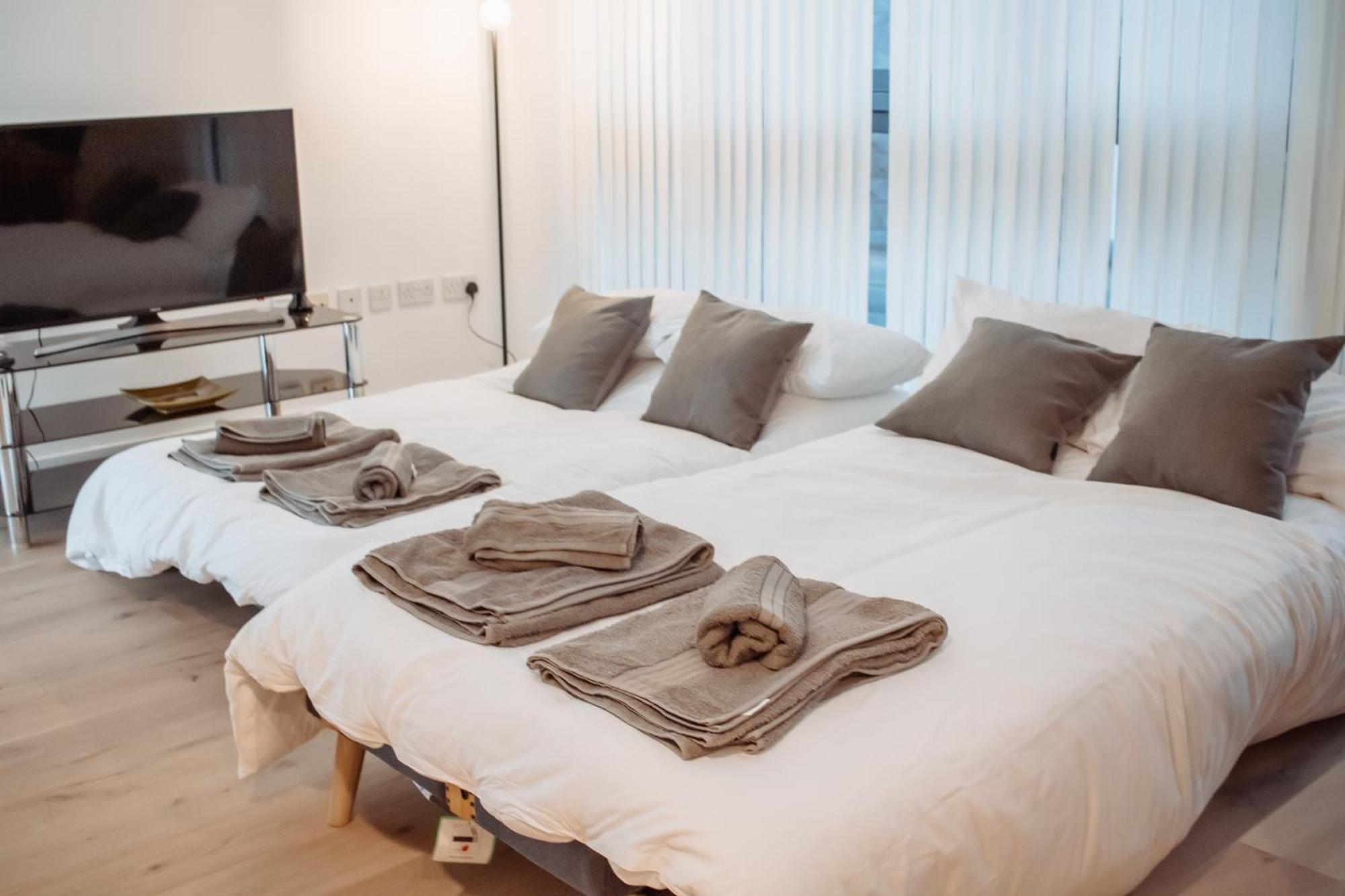 Central & Spacious, Sleeps 8, Perfect For Groups Leeds (West Yorkshire) Exterior foto